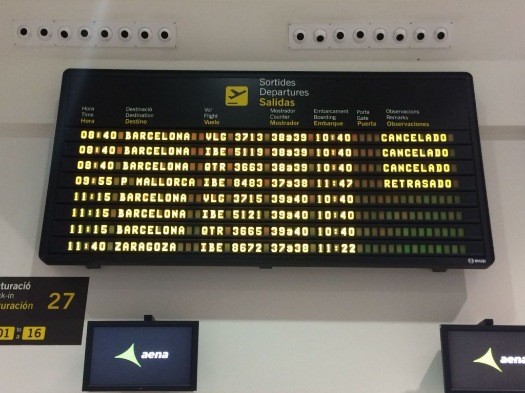 Facturación de maletas en el aeropuerto de Menorca