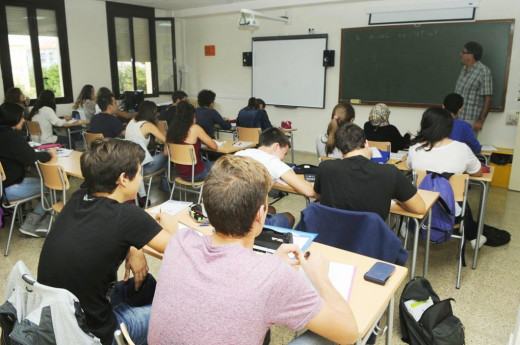 Una aula del IES Joan Ramis de Maó