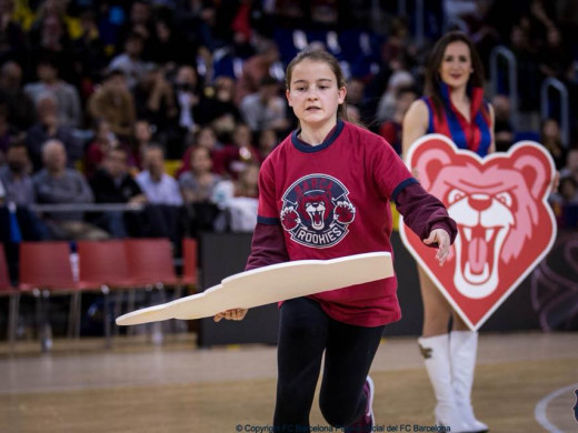 (Galería de fotos) El CB Ferreries disfruta en el Palau Blaugrana