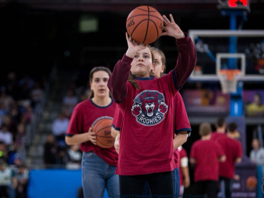 (Galería de fotos) El CB Ferreries disfruta en el Palau Blaugrana