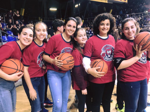 (Galería de fotos) El CB Ferreries disfruta en el Palau Blaugrana