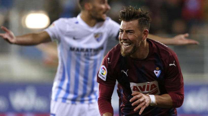 Sergi Enrich, celebrando un gol.