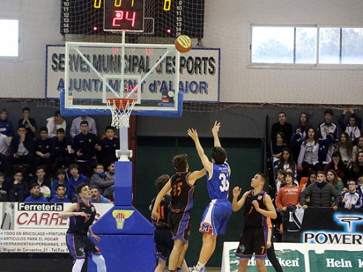 (Galería de fotos) Menorca, la isla del basket en Semana Santa