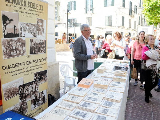 (Fotos) Pasión por la lectura en Menorca