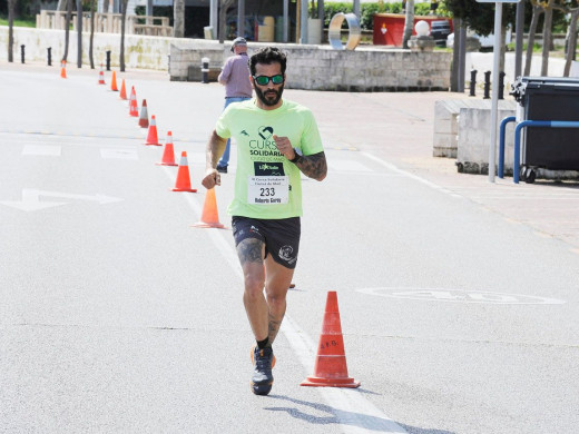 (Galería de fotos) Maó corre por una causa solidaria