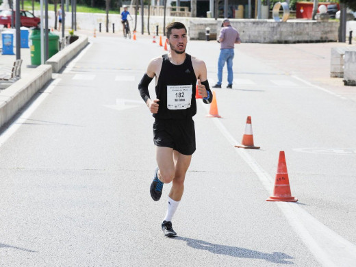 (Galería de fotos) Maó corre por una causa solidaria