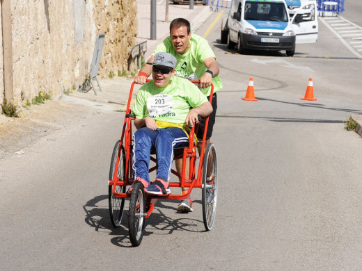 (Galería de fotos) Maó corre por una causa solidaria