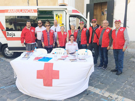 (Galería de fotos) Jornada de puertas abiertas de la Creu Roja en Maó