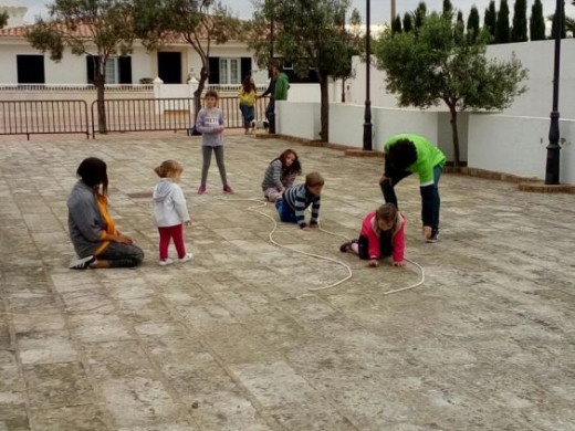 (Fotos) Sant Lluís y el placer de jugar en la calle