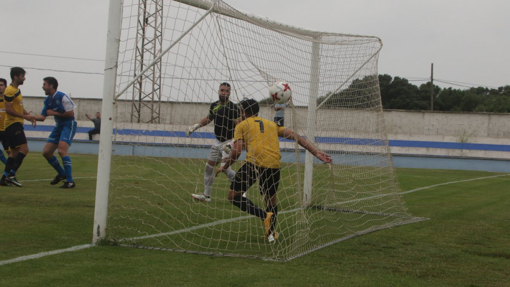 Imagen del gol de Miquel Capó (Foto: deportesmenorca.com)