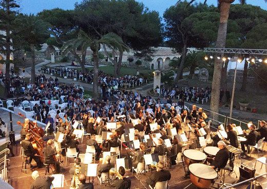 Imagen del concierto que la Orquestra Simfònica de les Illes VBaleares ofreció en el Lazareto en 2018