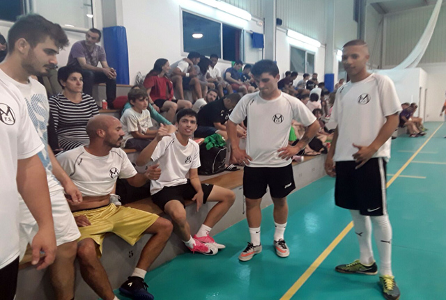 Descanso en un momento de la jornada (Fotos: deportesmenorca.com)