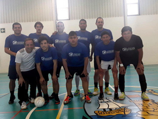 (Galería de fotos) Pasión por el fútbol sala en Fornells