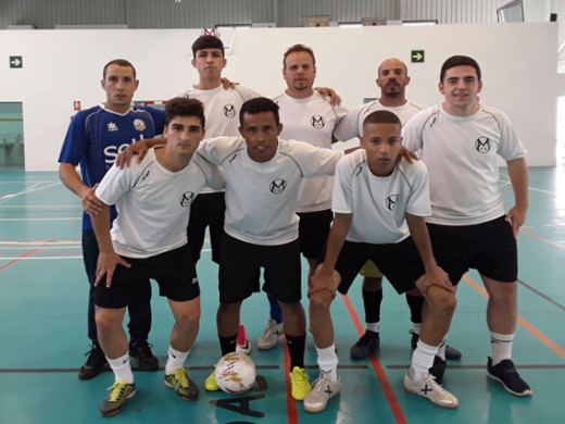 (Galería de fotos) Pasión por el fútbol sala en Fornells