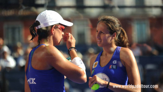 Triay, junto a Lucía Sainz (Foto: World Padel Tour)