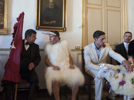 (Fotos) S’Homo des Be  da inicio a Sant Joan