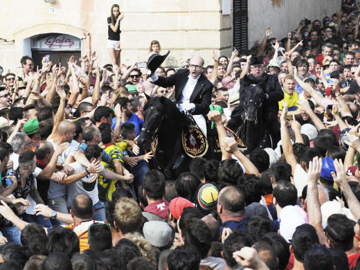 (Àlbum de fotos) Julio de Olives entra al galope en Es Born