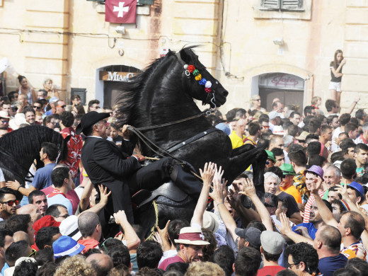 (Àlbum de fotos) Julio de Olives entra al galope en Es Born