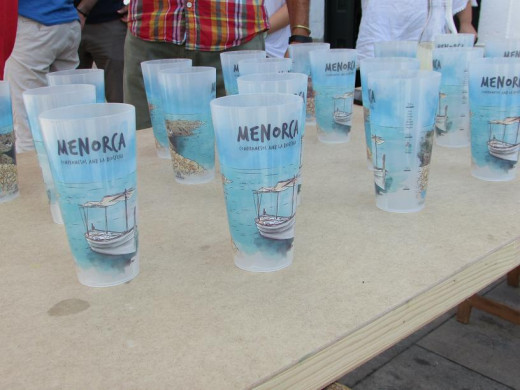 58.000 vasos reutilizables para las fiestas de Menorca