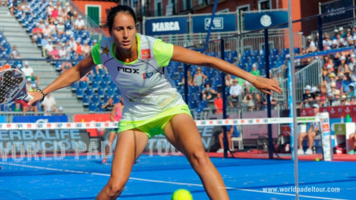 Gemma Triay golpea una bola (Foto: World Padel Tour)