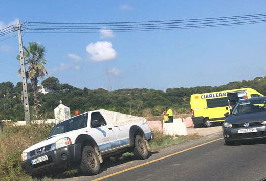 (Fotos) Un accidente con dos heridos provoca grandes retenciones en la carretera general