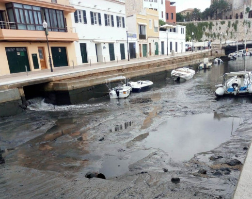 Imagen de archivo de los efectos de la rissaga en el puerto de Ciutadella