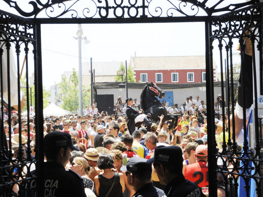 (Fotos y vídeo) Alegría y fiesta en Es Castell