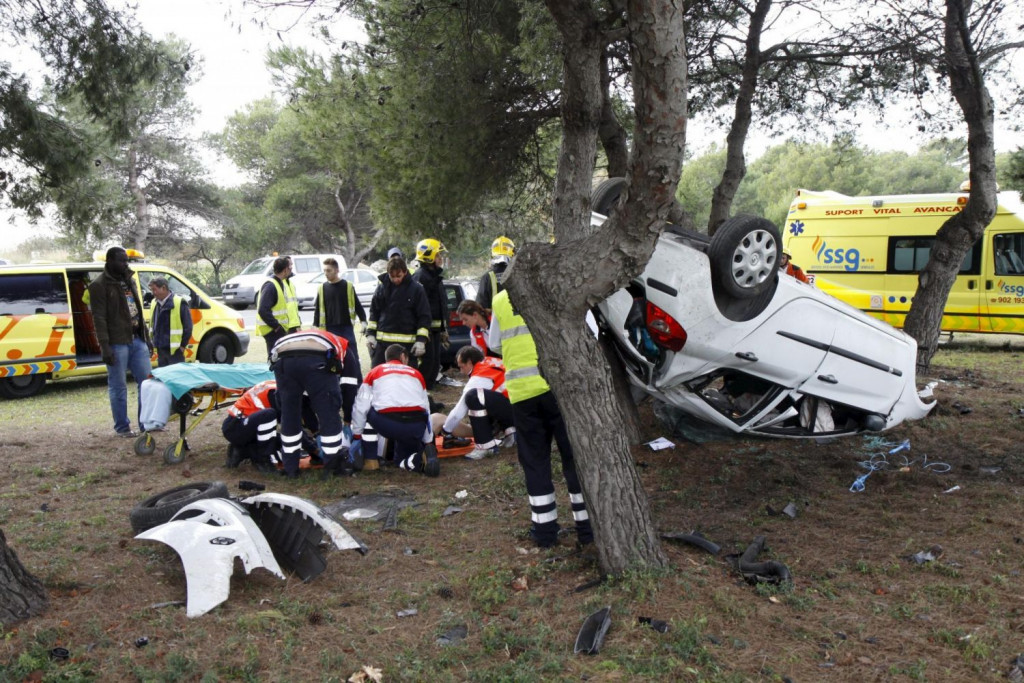 Coche accidentado.