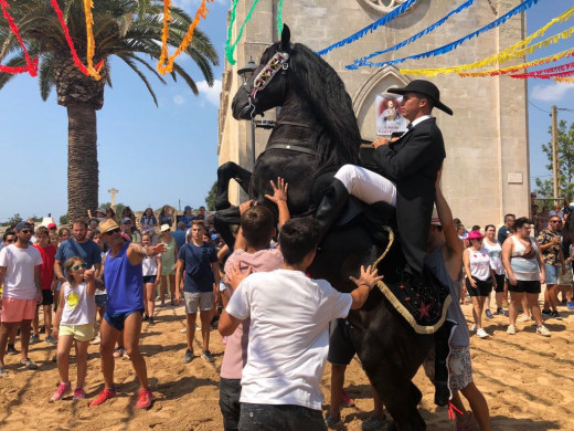 (Fotos) Calor, caballos y arena