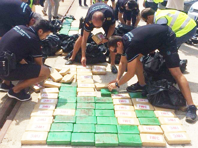 Alijo de 300 kilogramos de cocaína decomisada.