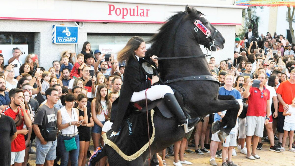 Un momento del jaleo (Fotos: Tolo Mercadal)