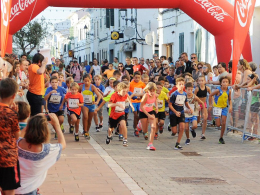 (Galería de fotos) Maria Pallicer y Nil Cubas vuelan en Sant Lluís