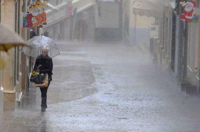 Amenaza lluvia.