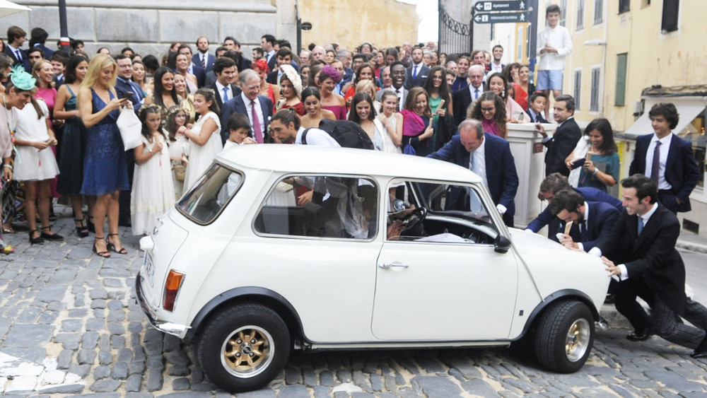 La jet-set de boda en Maó.