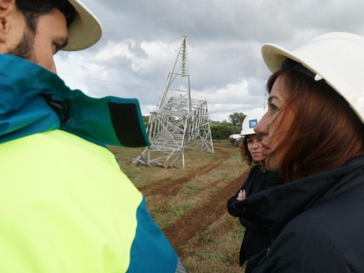 (Fotos) Francina Armengol inspecciona los daños en Menorca