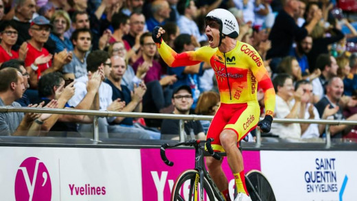 Albert Torres celebra un triunfo.