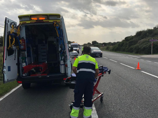 (Fotos) Tres heridos leves en un accidente en el desvío de Talatí