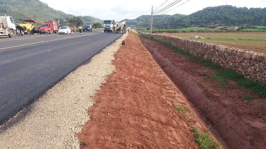 Obras en la carretera de Ferreries a Ciutadella