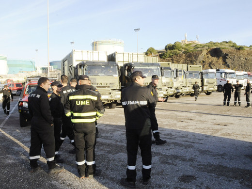 (Fotos) Llegan 50 grupos electrógenos más al puerto de Maó