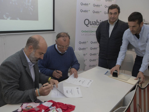 (Fotos) Quabit Inmobiliaria, nuevo patrocinador del Mercadal