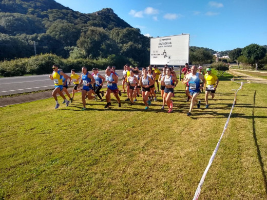 (Galería de fotos) Gran arranque del Challenge Cross Menorca