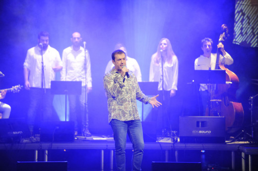 Cris Juanico, en un momento del concierto (Foto: Tolo Mercadal)