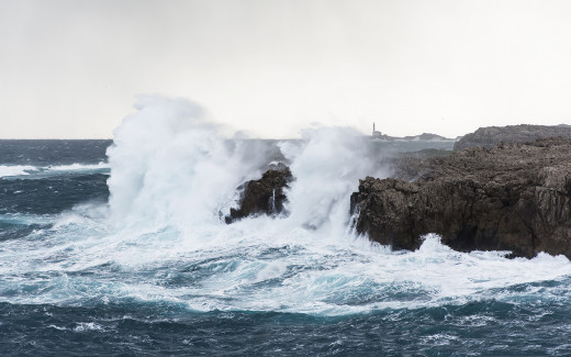Alguna ola aislada podría alcanzar los 14 metros de altura (Foto: Mikel Llambias)