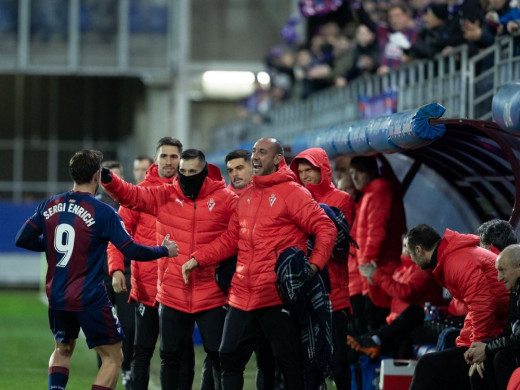 (Galería de fotos) Sergi Enrich marca ante el Espanyol su quinto gol en Liga