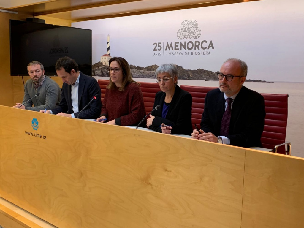 Las autoridades han presentado el Plan de Adecuación Ambiental de la Central Térmica de Maó