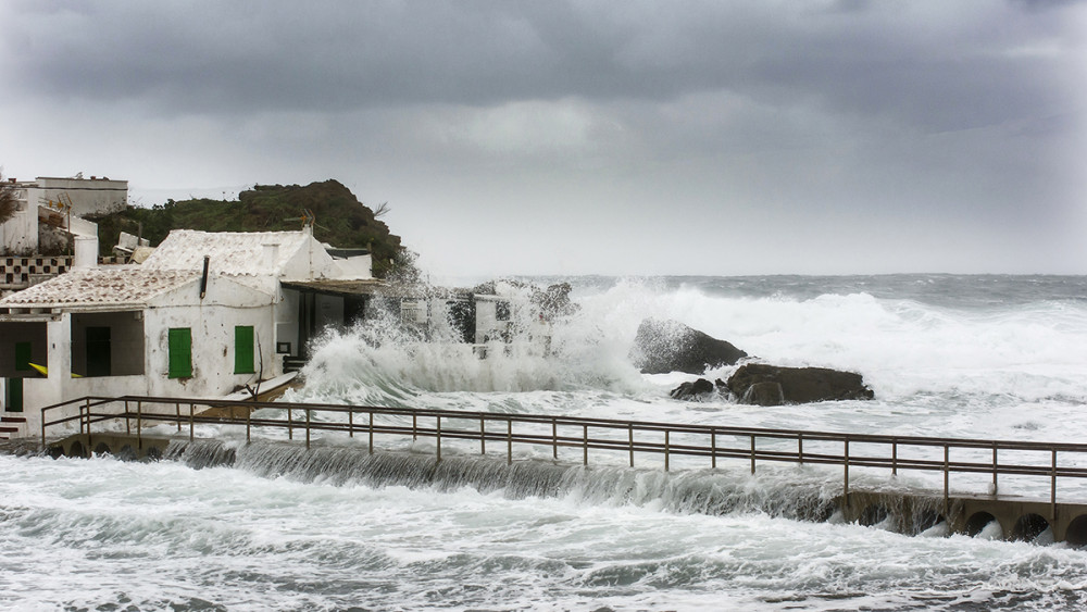 Temporal en Sa Mesquida (Foto: Mikel Llambías)