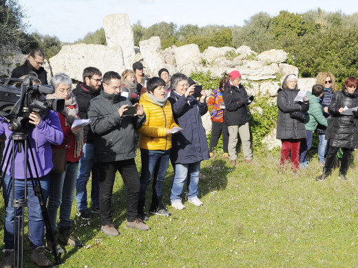 (Vídeo y fotos) Menorca se ilumina por los derechos humanos