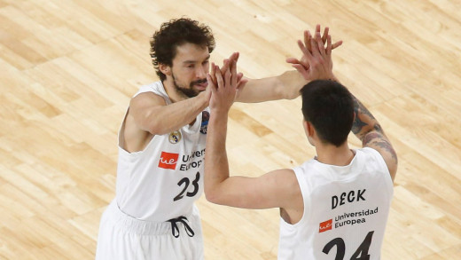 Llull y Deck celebran la victoria (Foto: ACB Photo)