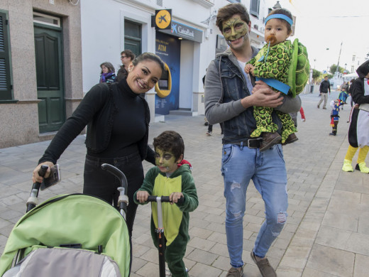 (Galería de fotos) El Carnaval de Es Mercadal, al detalle