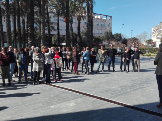 (Fotos) Un centenar de personas en la lectura del Manifiesto por el Día de la Mujer